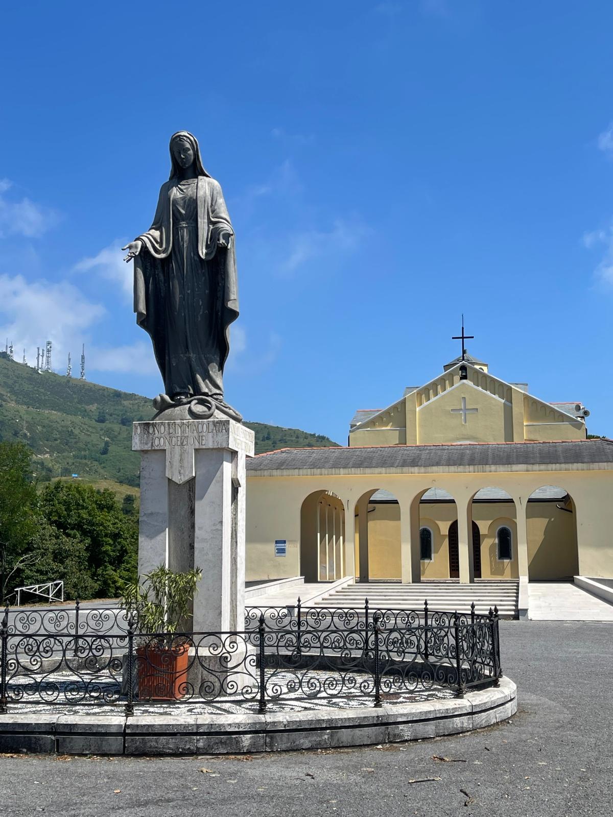 Ingresso del santuario